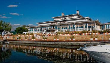 Крокус Сити Холл Ресторан Shore House